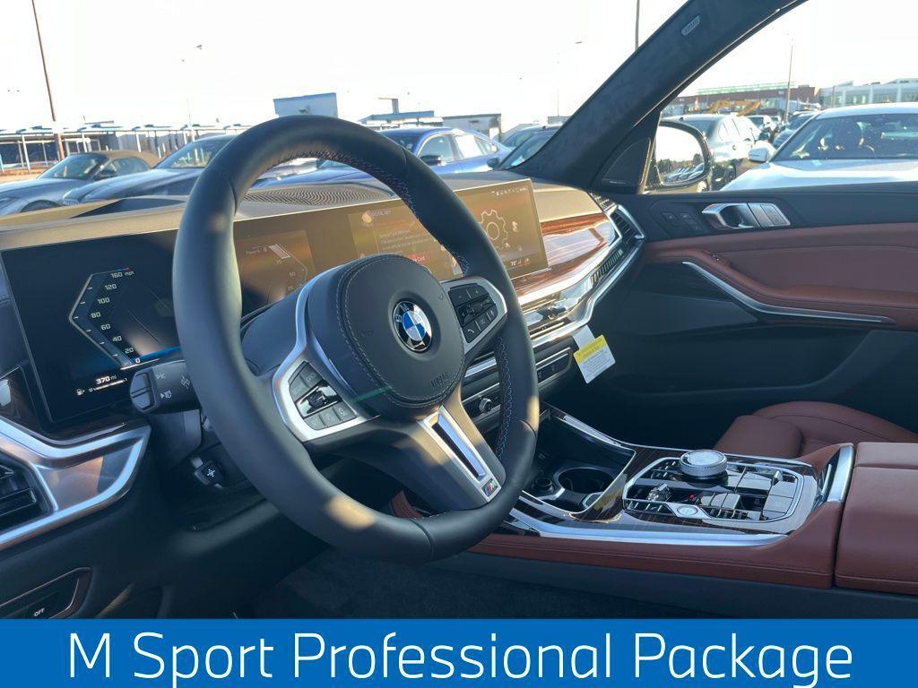 new 2026 BMW X7 car, priced at $122,155