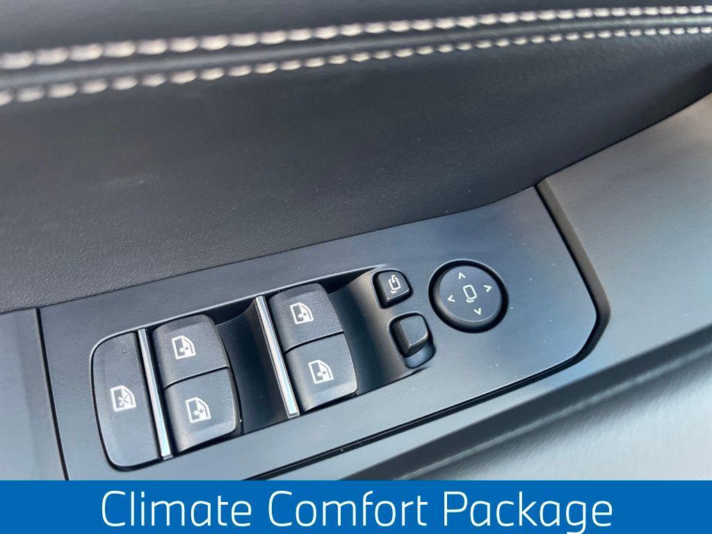 new 2026 BMW X6 car, priced at $103,375