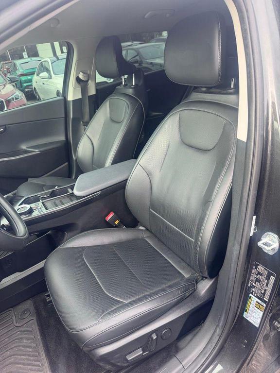 used 2022 Kia EV6 car, priced at $22,495