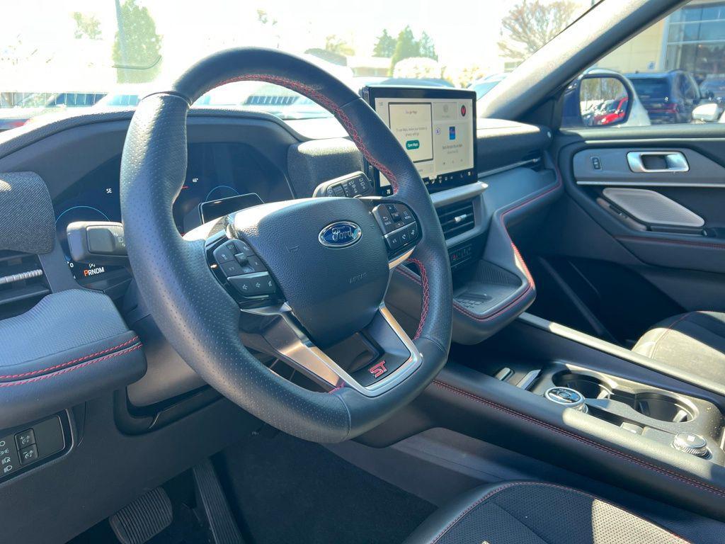 used 2025 Ford Explorer car, priced at $47,495