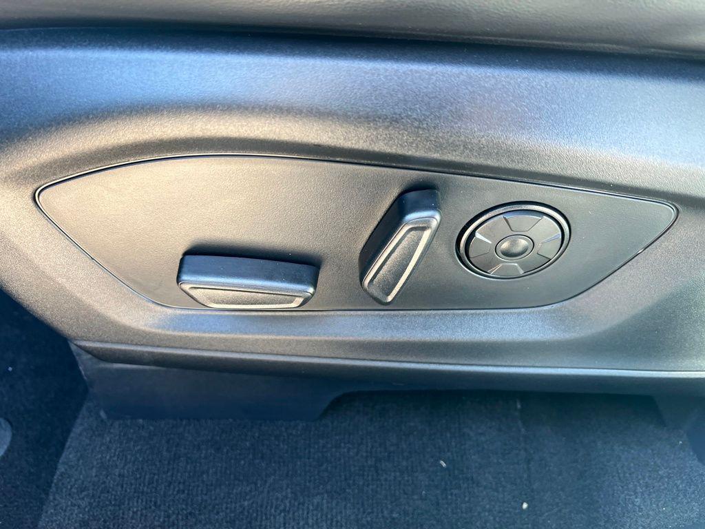 used 2025 Ford Explorer car, priced at $47,495