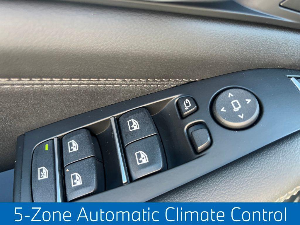 new 2026 BMW X7 car, priced at $95,580