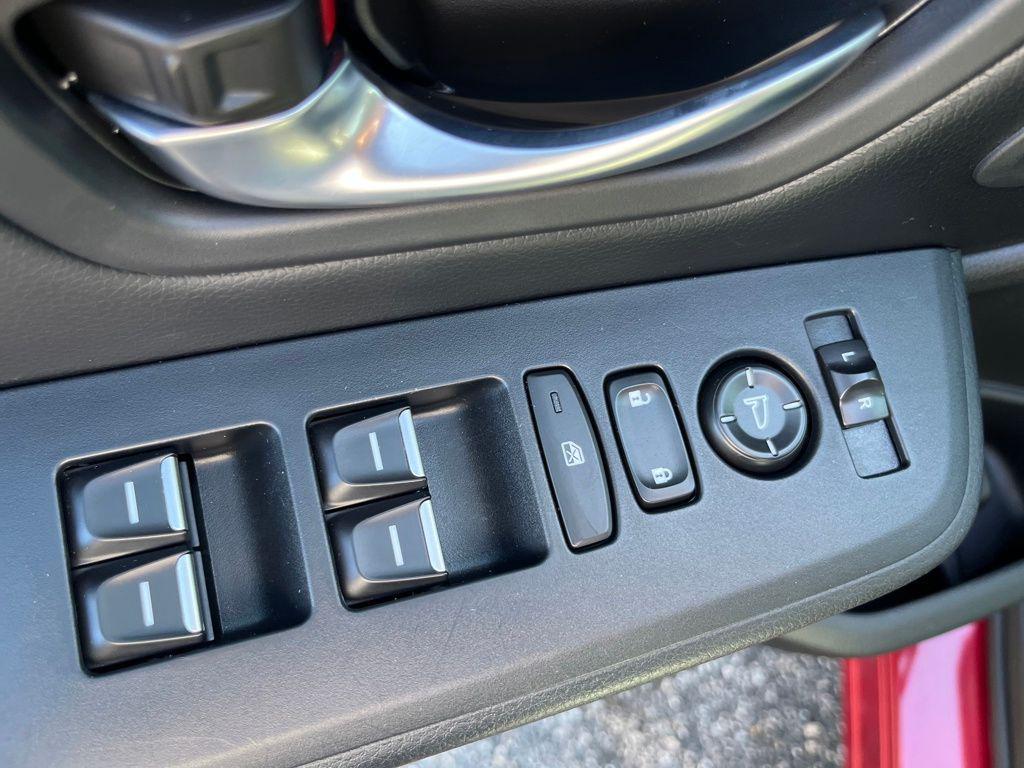 used 2025 Honda Pilot car, priced at $41,749