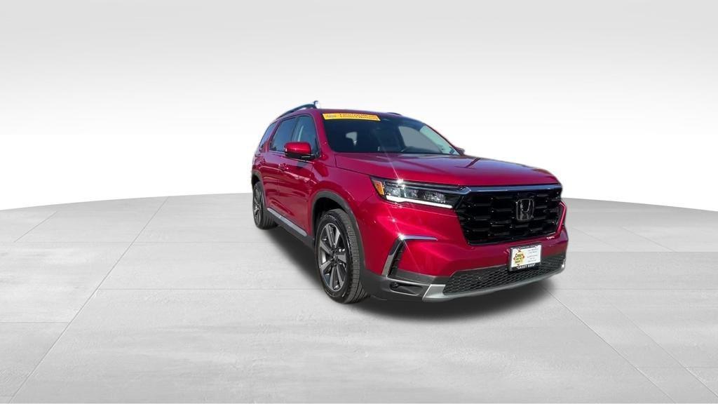 used 2025 Honda Pilot car, priced at $41,749