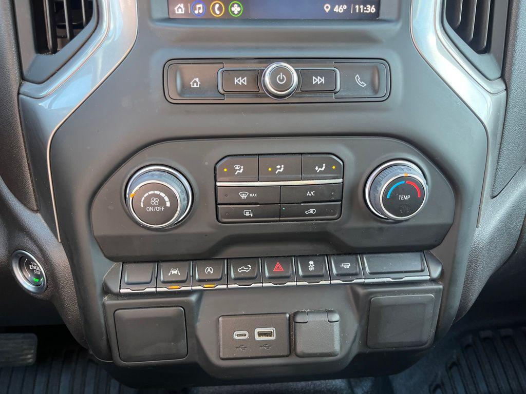 used 2024 Chevrolet Silverado 1500 car, priced at $27,995