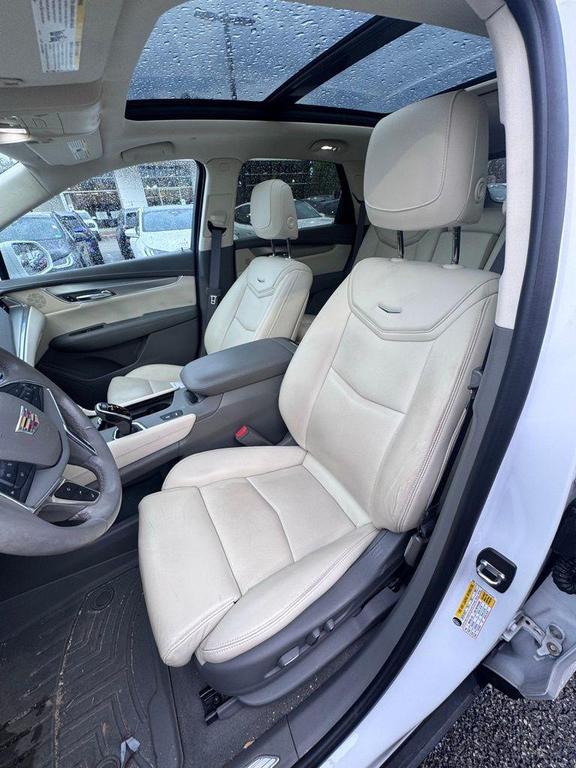 used 2017 Cadillac XT5 car, priced at $17,495