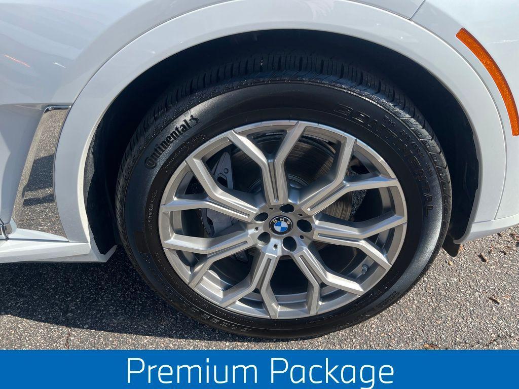 used 2026 BMW X7 car, priced at $93,785