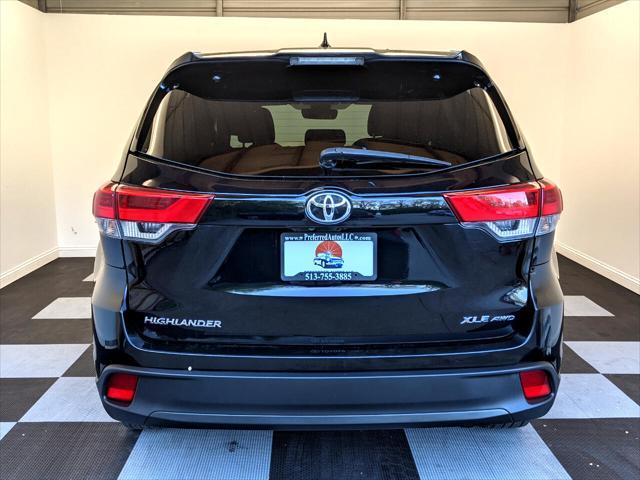 used 2017 Toyota Highlander car