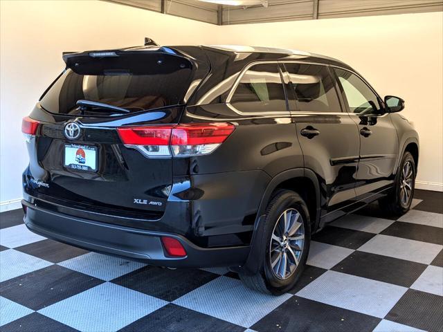 used 2017 Toyota Highlander car