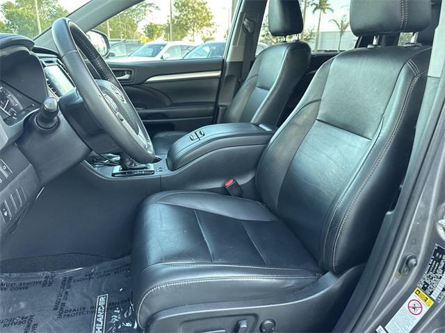 used 2019 Toyota Highlander car, priced at $21,298