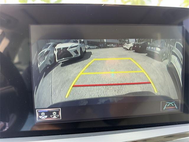 used 2022 Lexus ES 350 car, priced at $35,398