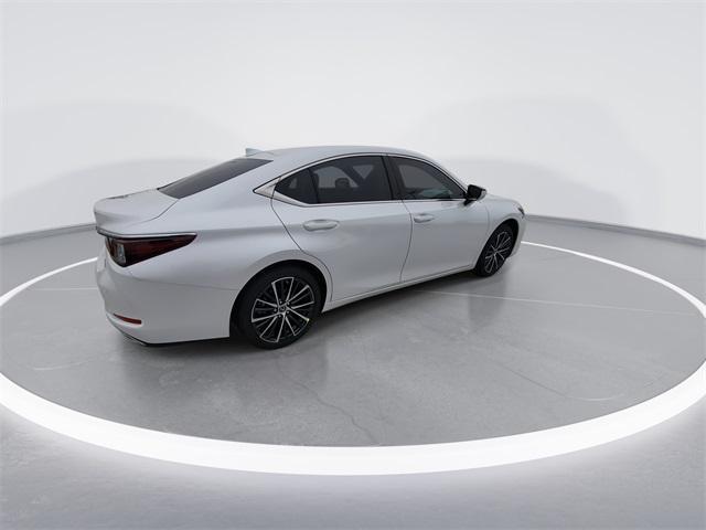 new 2025 Lexus ES 350 car, priced at $48,354