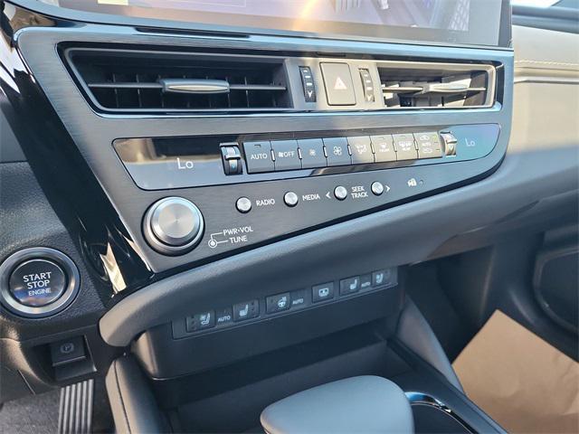new 2025 Lexus ES 350 car, priced at $50,194