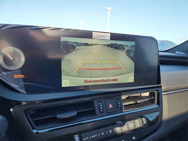 new 2025 Lexus ES 350 car, priced at $50,194