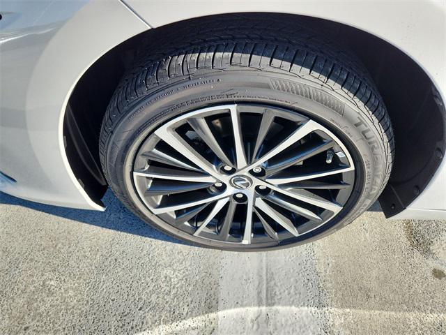 new 2025 Lexus ES 350 car, priced at $50,194