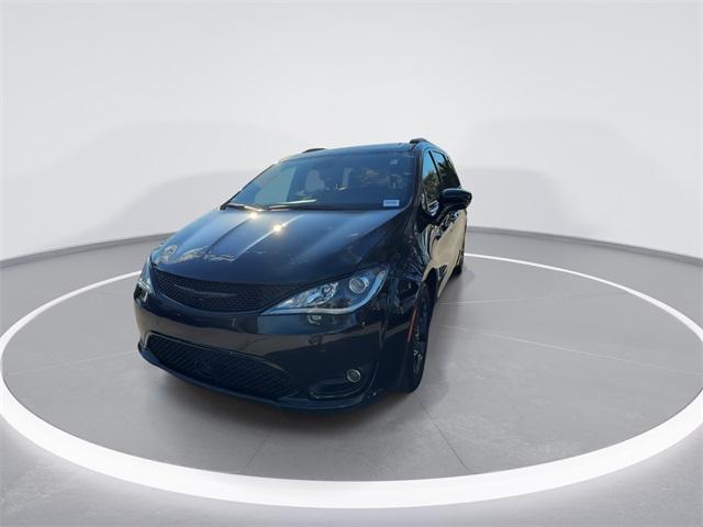 used 2019 Chrysler Pacifica car, priced at $15,898
