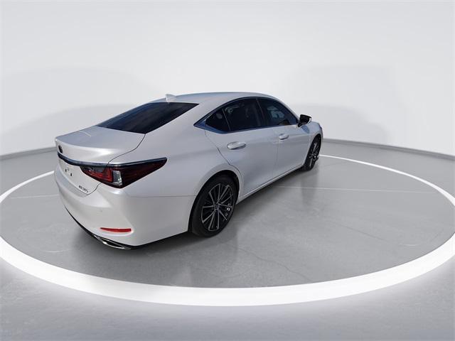 new 2025 Lexus ES 350 car, priced at $49,675