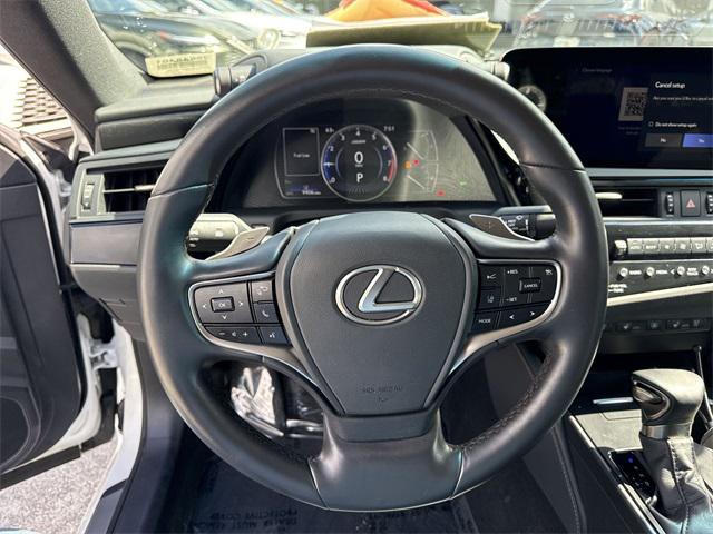 used 2025 Lexus ES 350 car, priced at $42,798