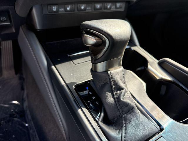 used 2025 Lexus ES 350 car, priced at $42,398