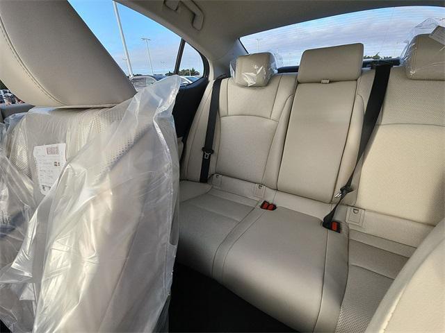 new 2025 Lexus ES 350 car, priced at $48,665