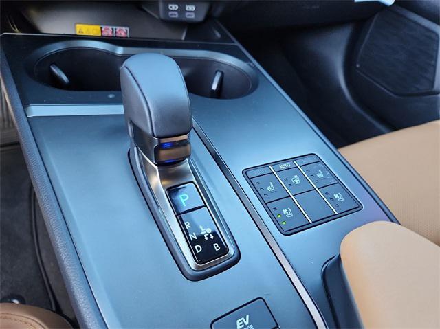 new 2025 Lexus UX 300h car, priced at $42,814