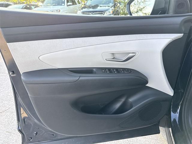 used 2025 Hyundai TUCSON Hybrid car, priced at $30,450