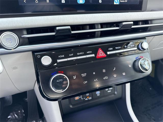 used 2025 Hyundai TUCSON Hybrid car, priced at $30,450