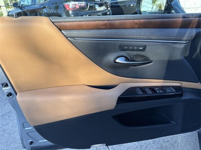 used 2024 Lexus ES 350 car, priced at $38,190
