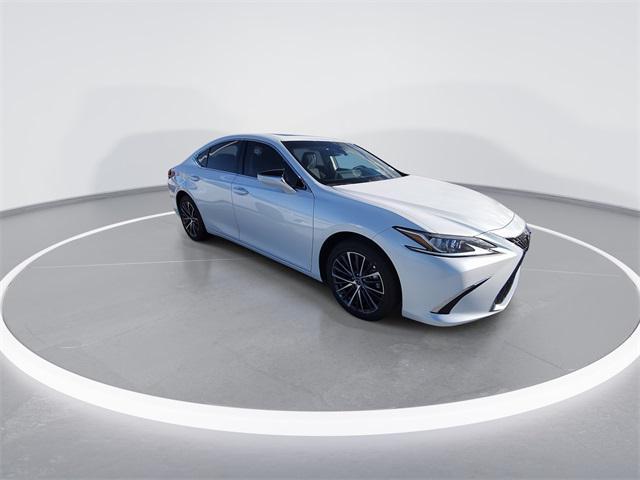 new 2025 Lexus ES 350 car, priced at $49,694