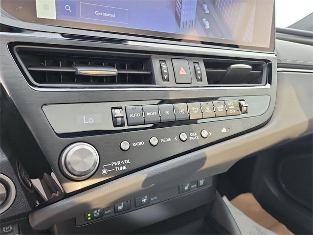 new 2025 Lexus ES 300h car, priced at $50,914