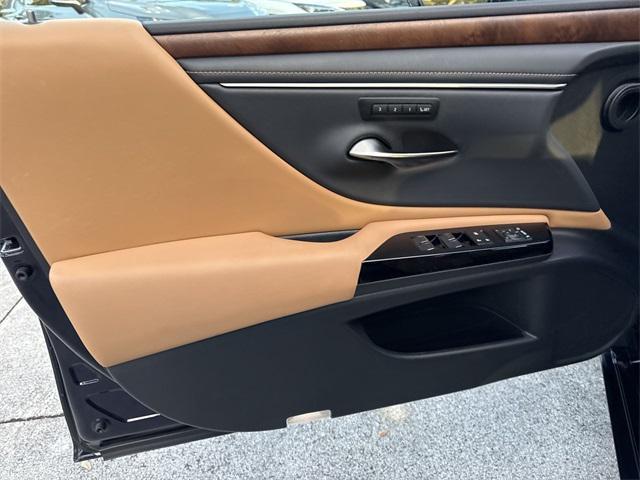 used 2024 Lexus ES 350 car, priced at $38,898