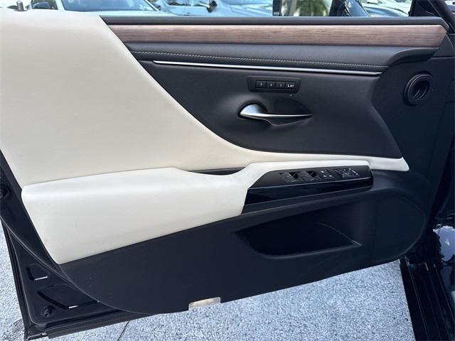 used 2024 Lexus ES 350 car, priced at $38,998