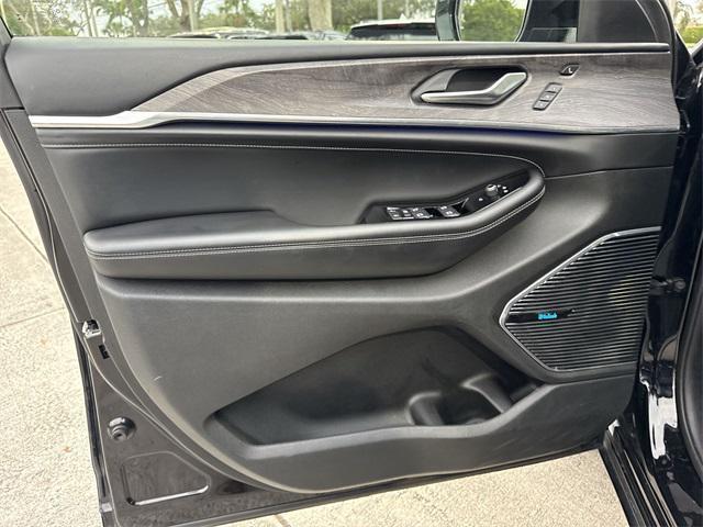 used 2021 Jeep Grand Cherokee L car, priced at $27,298