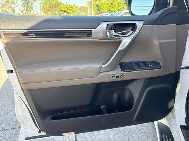 used 2023 Lexus GX 460 car, priced at $53,198