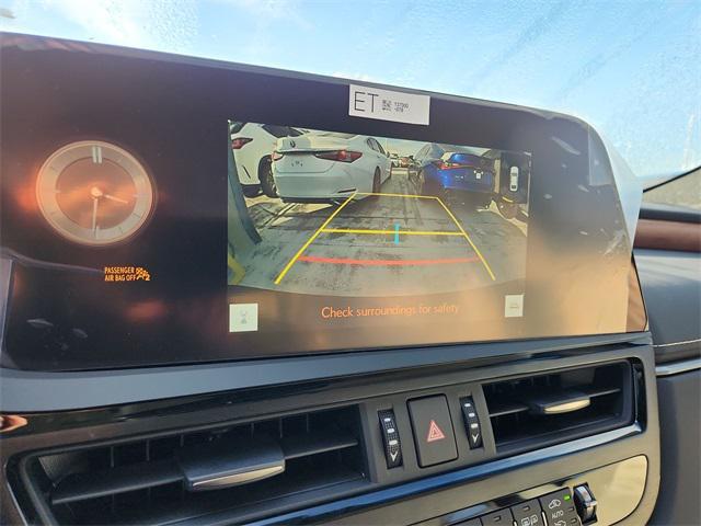 new 2025 Lexus ES 350 car, priced at $47,435