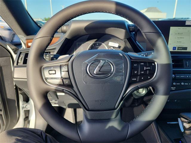 new 2025 Lexus ES 350 car, priced at $49,084