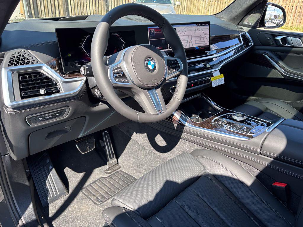 new 2026 BMW X7 car, priced at $107,750