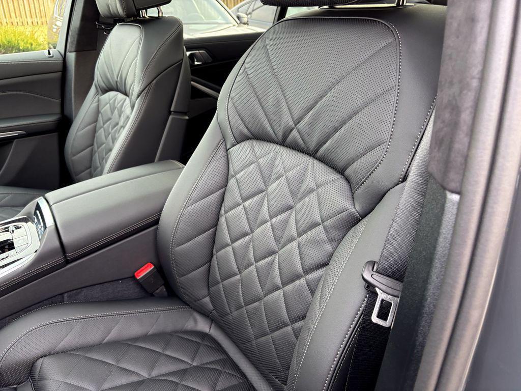 new 2026 BMW X7 car, priced at $99,000