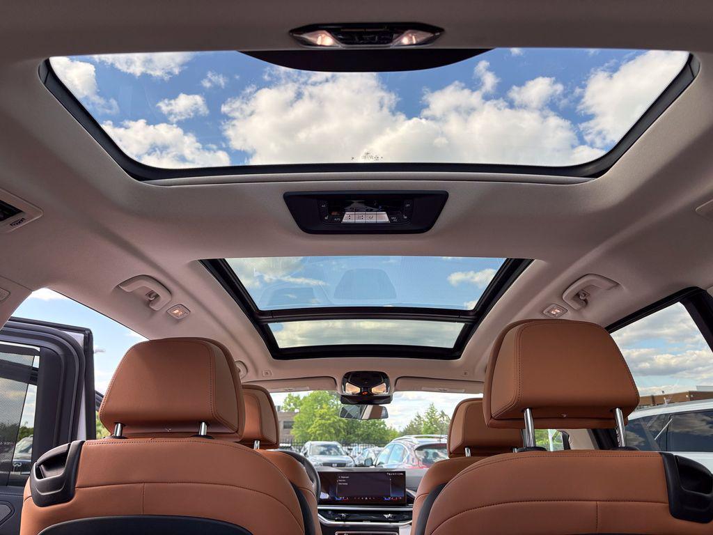 new 2026 BMW X7 car, priced at $95,955