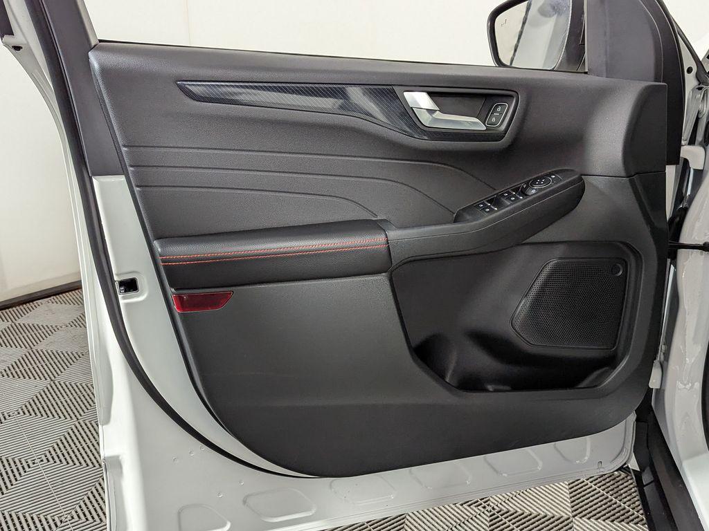 used 2023 Ford Escape car, priced at $24,995