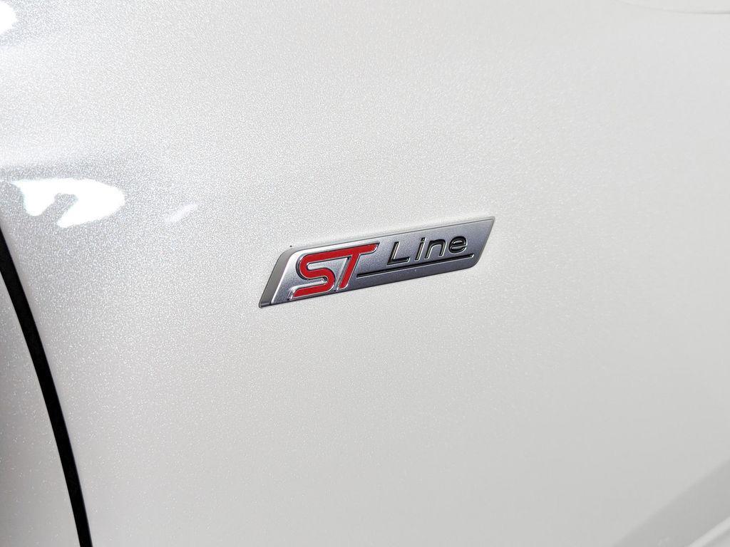 used 2023 Ford Escape car, priced at $24,995