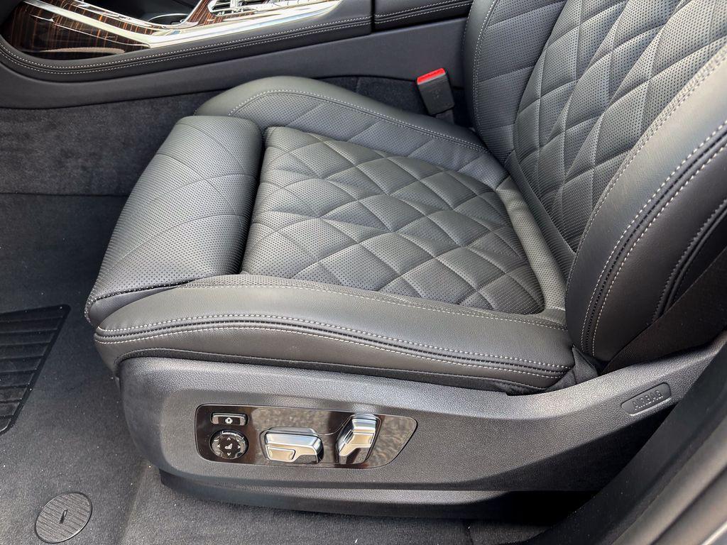 new 2026 BMW X7 car, priced at $94,800