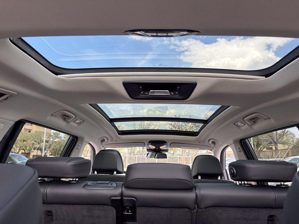 new 2026 BMW X7 car, priced at $94,800