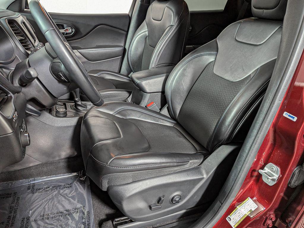 used 2020 Jeep Cherokee car, priced at $16,995