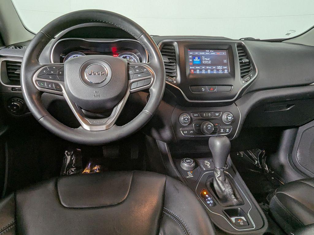 used 2020 Jeep Cherokee car, priced at $16,995