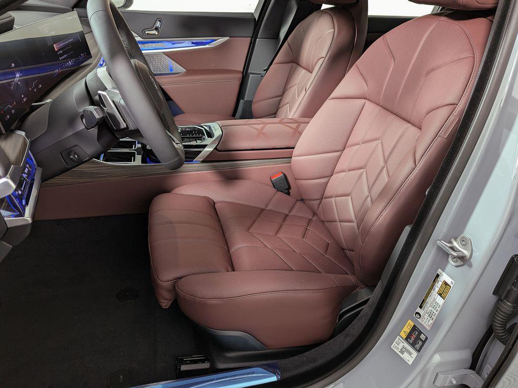 new 2026 BMW i7 car, priced at $135,400