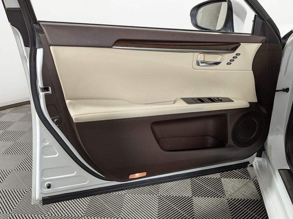 used 2017 Lexus ES 350 car, priced at $24,295