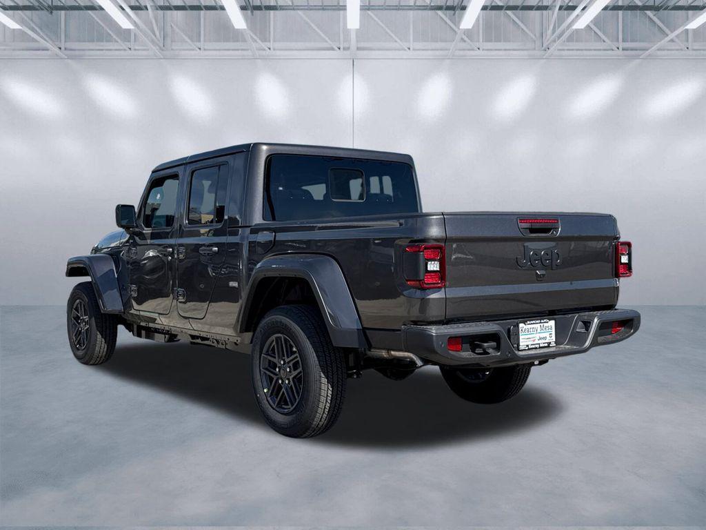 new 2026 Jeep Gladiator car, priced at $45,947