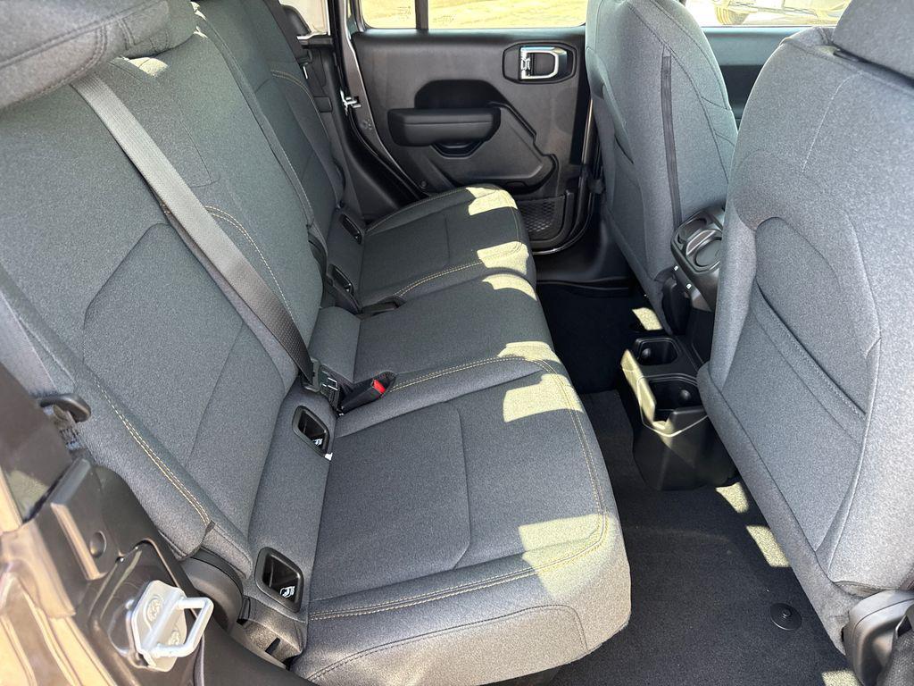 new 2026 Jeep Gladiator car, priced at $45,947