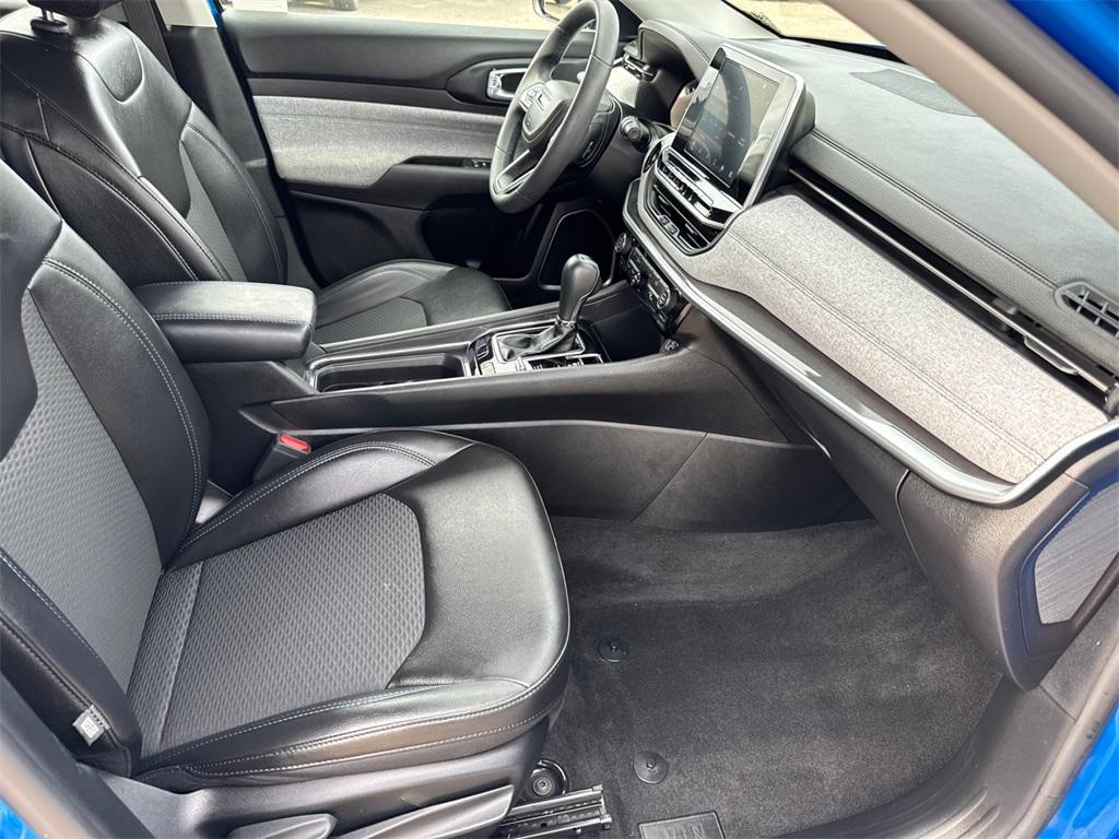 used 2022 Jeep Compass car, priced at $17,979